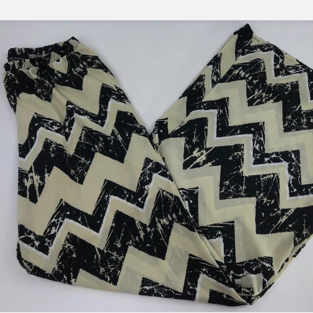 Peach Love Cream. Chevron wide Pants